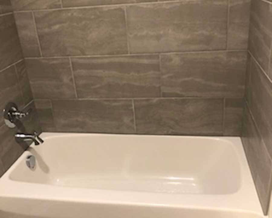 1720-Rockingham-Bathtub