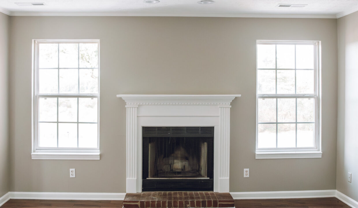 livingroom fireplace view-horizontal