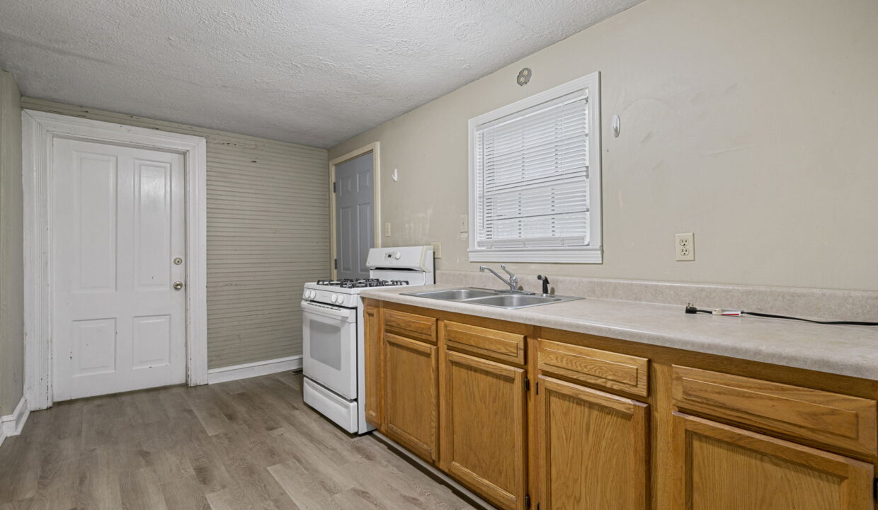 1357 Park St kitchen 3